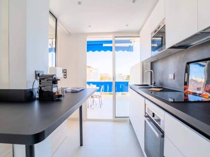 Gîte pour 3 personnes, avec terrasse, adapté aux familles dans Port du Mourre-Rouge - 3