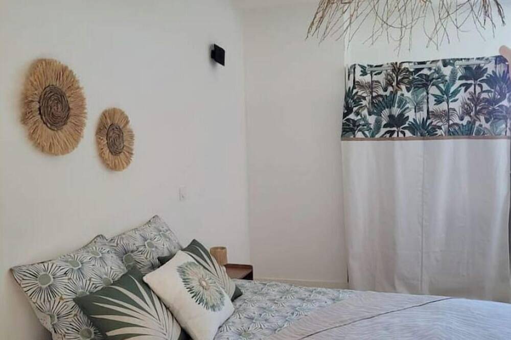 Le Clos de l'Amandier - Village house 10 minutes from the Avignon Festival in Rochefort-du-Gard, Nimes region