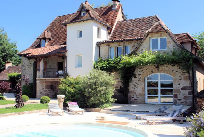 Gîte pour 10 personnes, avec Balcon et Jardin à Leyme