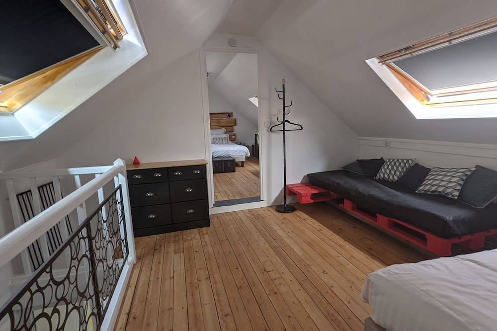 Gîte-Ciudad-Baño en la habitacion-Vista a la Ciudad in San Quintín (Aisne), Aisne