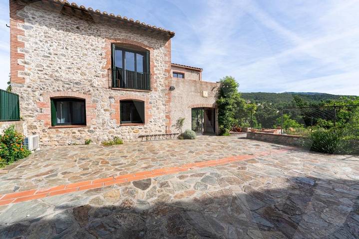 Maison de vacances pour 6 personnes, avec Balcon et Jacuzzi ainsi que Terrasse et Jardin