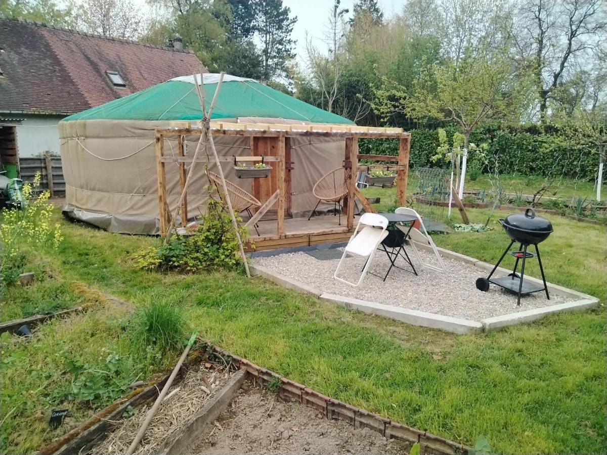 Tent in Boudeville, Région de Dieppe