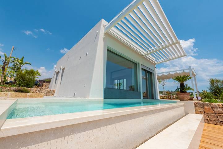 Un gioiellino sul mare con piscina privata, jacuzzi e spa in Lido Marinelli, Patù