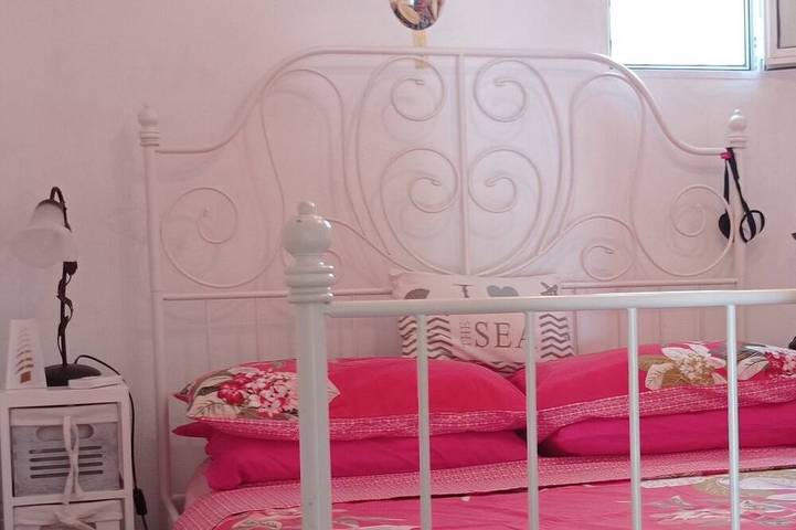 Romantic Trullo for 2  sea view pool,peaceful garden rustic  authentic Puglia in Carovigno, Salento