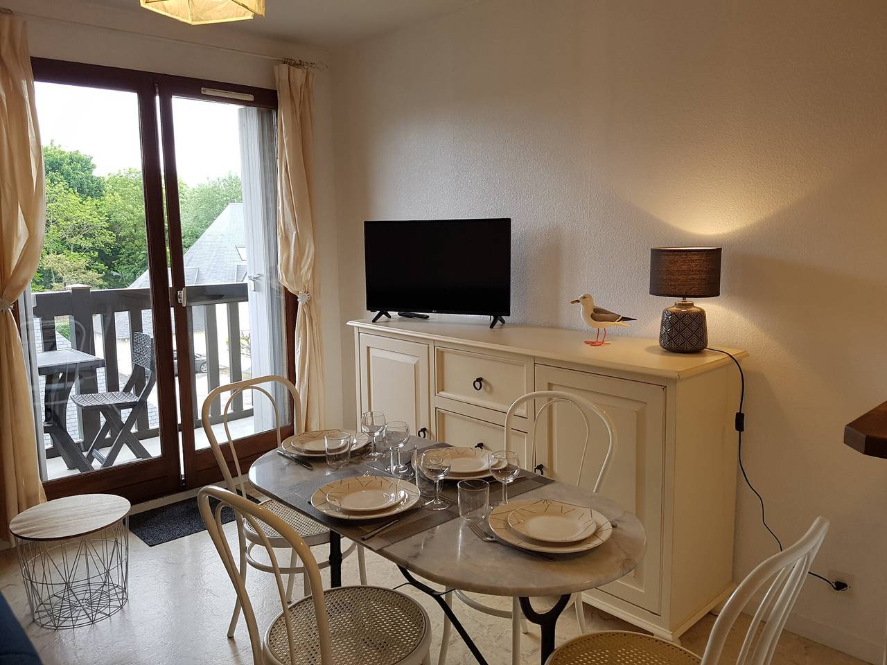 Appartement entier, Charmant T2 à Cabourg, proche plage et centre-ville, balcon et parking gratuit in Cabourg, Région de Caen