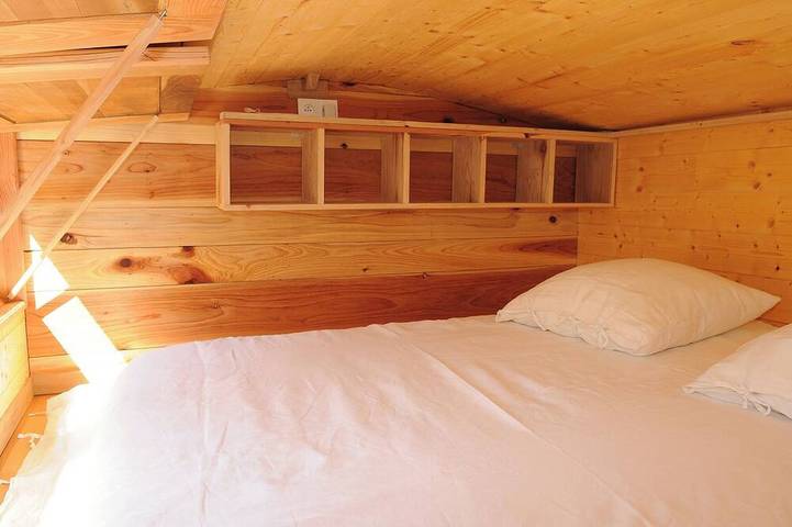A tiny house in a quiet meadow—the perfect place to unwind. Sauna in Nivillac, Vannes region