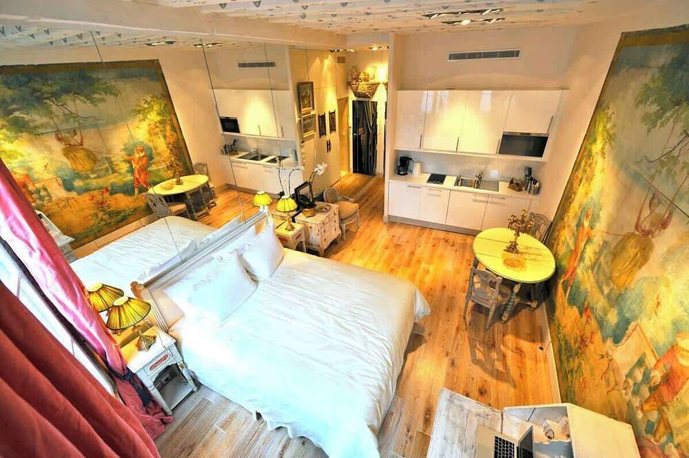 Entire apartment, Charming Two Bedroom Suite - Ac - At Notre-Dame in Paris, Ile de France