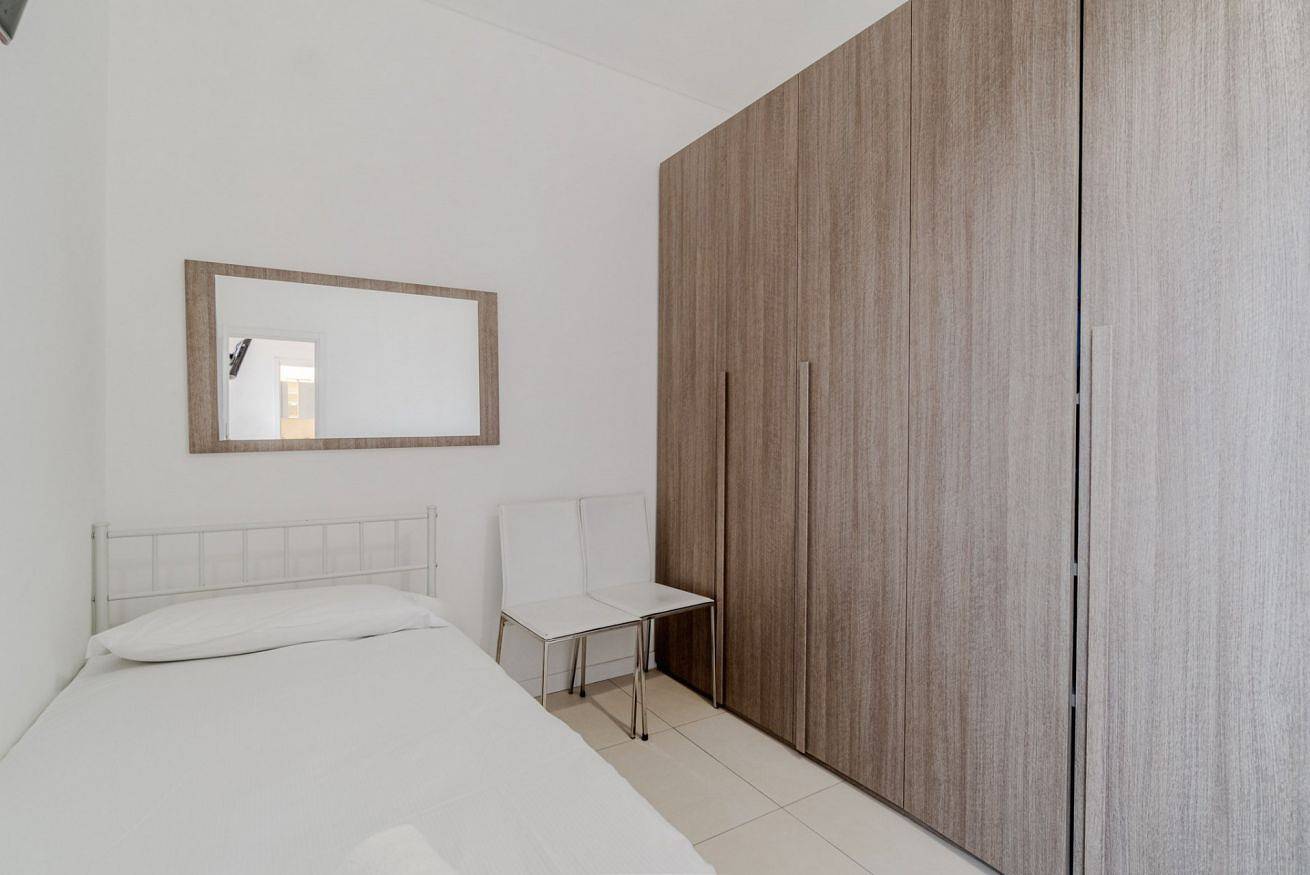 Guesthost - Ginevra Bright Flat near the Hospital, foto 11