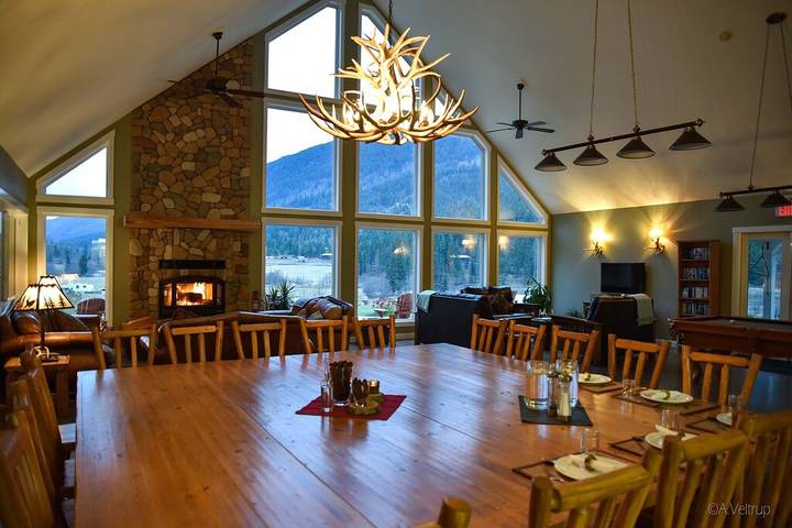 Holiday rental for 24 people, with terrace in British Columbia