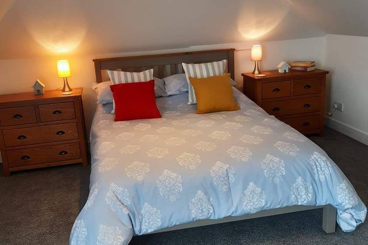 Uninterrupted spectacular views over the Camel Estuary and ocean. in Padstow, Cornwall