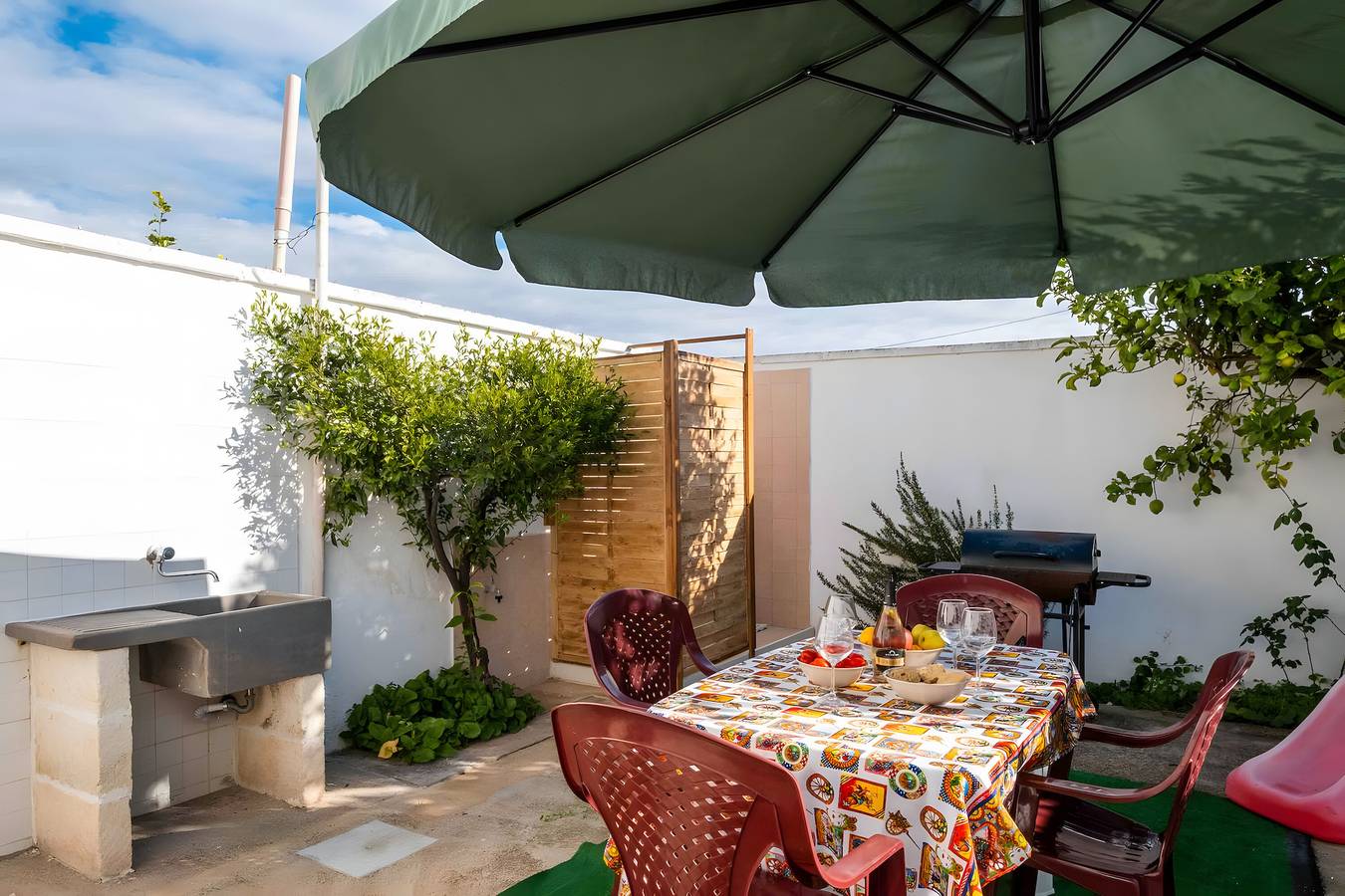 Coastal Harmony Villa with Private Terrace, Wi-Fi, and Air Conditioning in Porto Cesareo, Gulf of Taranto