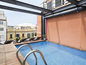 Holiday Apartment for 8 People in Eixample, Barcelona, Photo 4