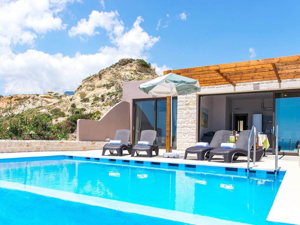 Villa am Laki-Strand mit Pool in Chania und Umgebung