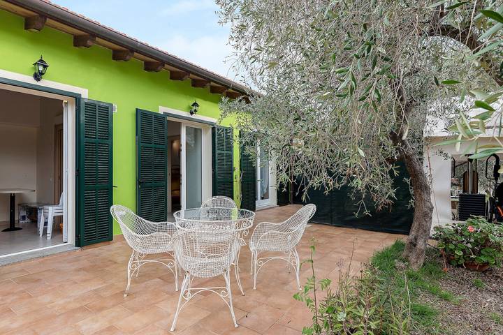 Appartamento per 5 persone, con giardino, con animali domestici a Santo Stefano al Mare