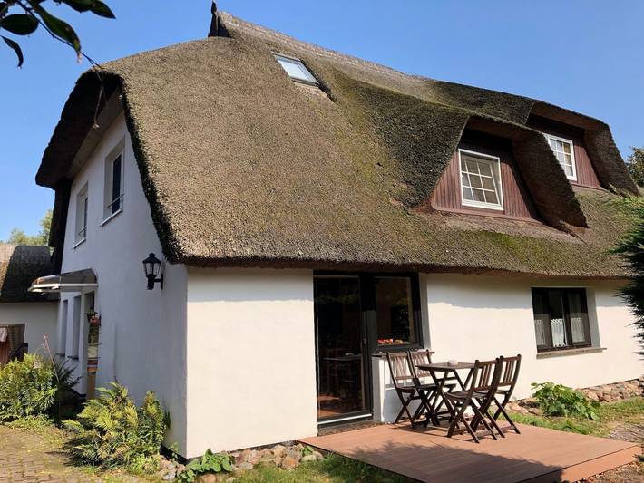 Ferienwohnung für 4 Personen, mit Terrasse und Garten in Wustrow