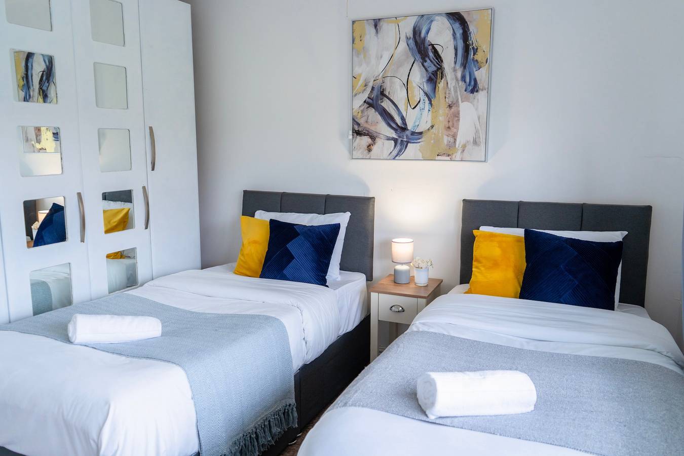 Holiday Rental for 10 People in Walsall, Birmingham Area