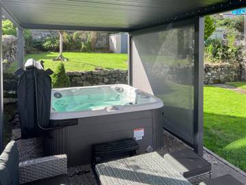 Holiday Rental for 21 People in Isle of Bute, Firth Of Clyde, Photo 1