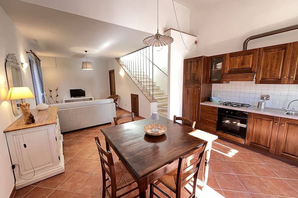 Bauernhaus Colombaiolo Apartment Simona mit Schwimmbad in Siena, Siena Provinz