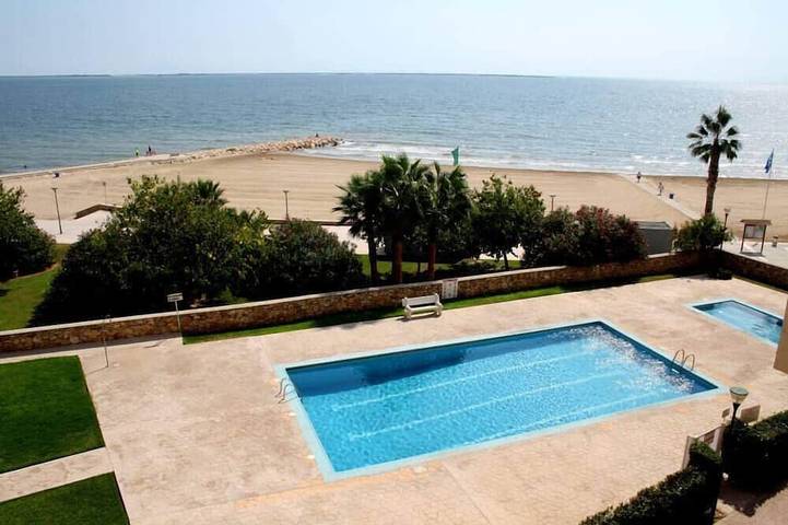 Holiday apartment for 6 people, with terrace and hot tub as well as garden and pool - 1