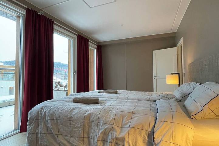 Ganze Wohnung, 3-Zimmer Penthouse im reizvollen Oslo, große private Terrasse, fantastische Aussicht in Gamle Oslo, Oslo