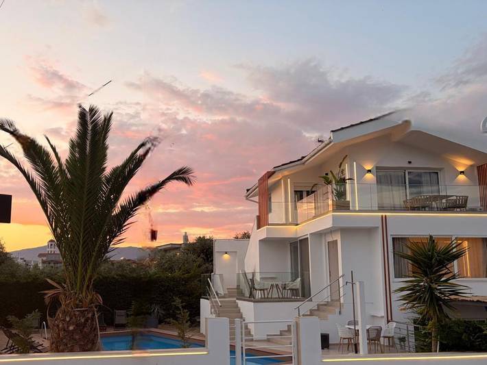 Vakantiewoning voor 3 personen, with tuin and uitzicht as well as zwembad op Thassos