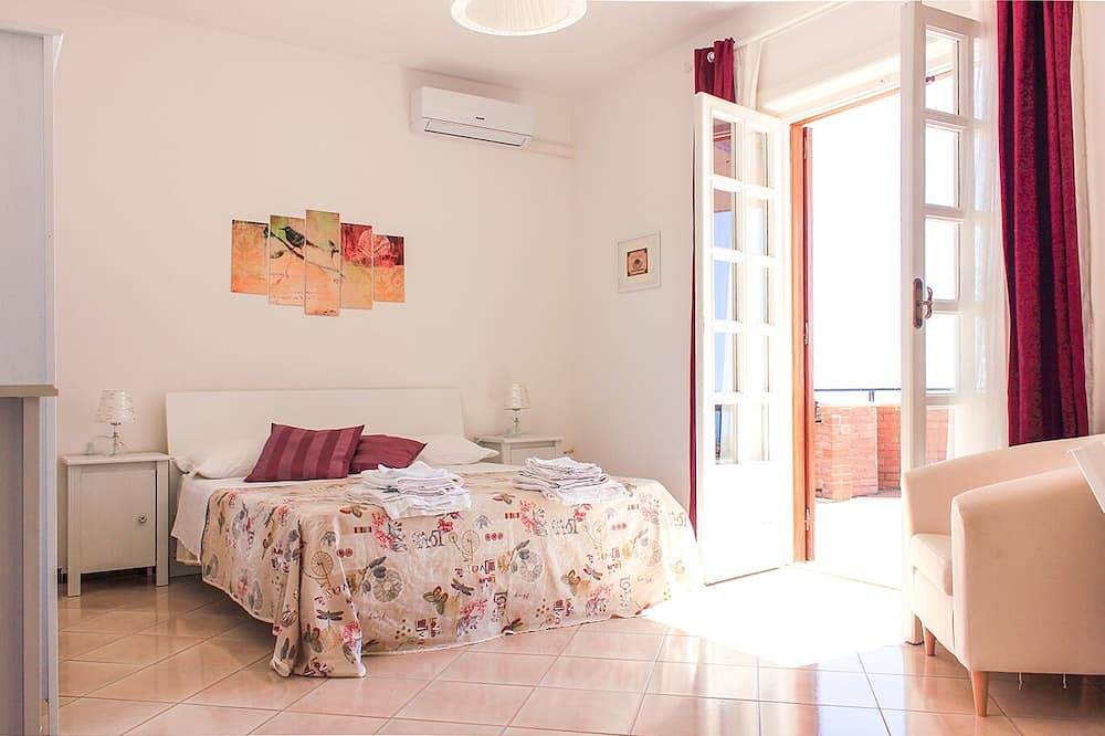 The Villa of Lemons - Panoramic Villa with pool in Latina Provinz
