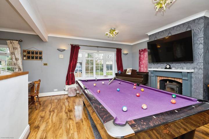 Cottage for 8 people, with garden, child-friendly on the Isle of Wight