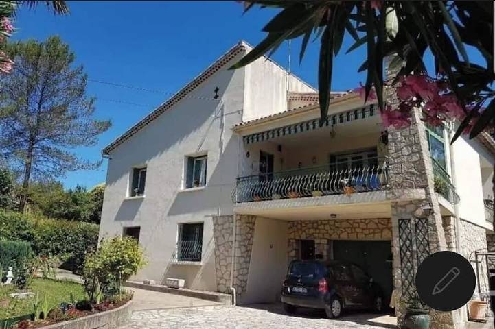 Holiday apartment for 8 people, with garden, with pets - 1