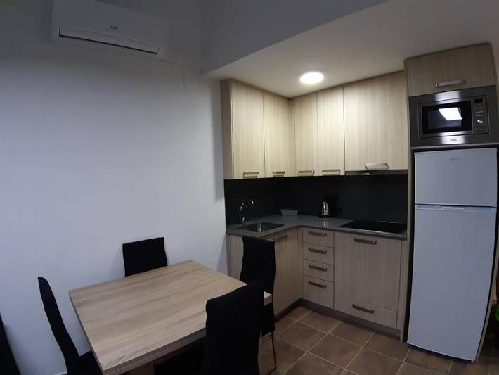 Gîte pour 3 personnes, avec balcon à Àger - 2