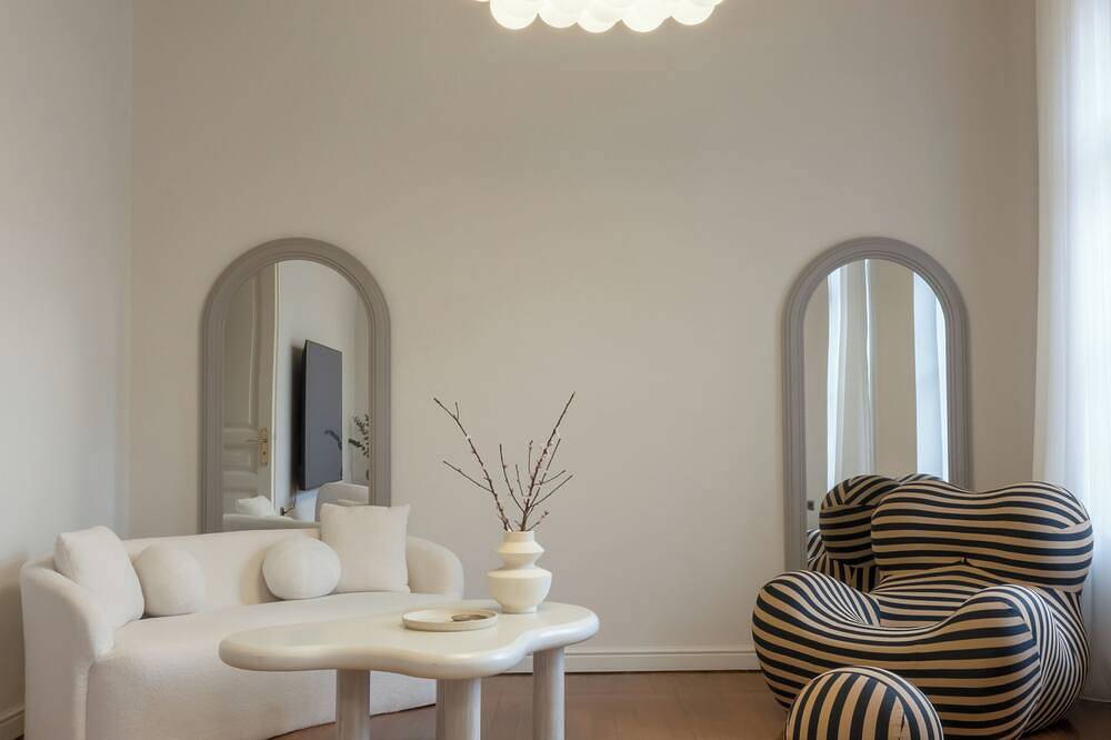 Once & Forever Estate in Zentral-Athen, Athen