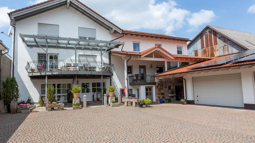 Ferienwohnung für 6 Personen, mit Balkon in Gersfeld - 2