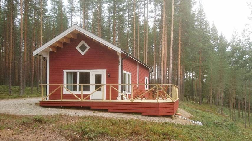 Ferienhaus für 3 Personen, mit Terrasse und Sauna sowie Seeblick und Ausblick in Nordschweden