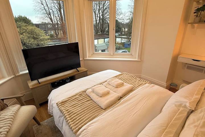 Gîte pour 4 personnes, avec jardin dans Surbiton - 2