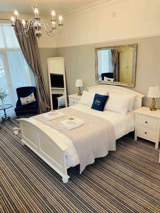 Bed and breakfast for 4 people in Swanage