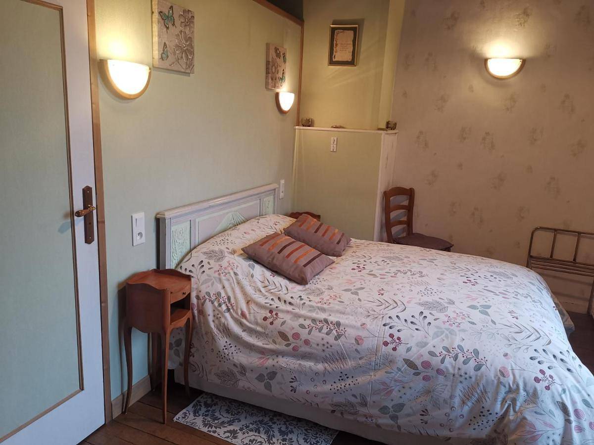 Double Room with Garden View in Tourville-sur-Sienne, Coutances
