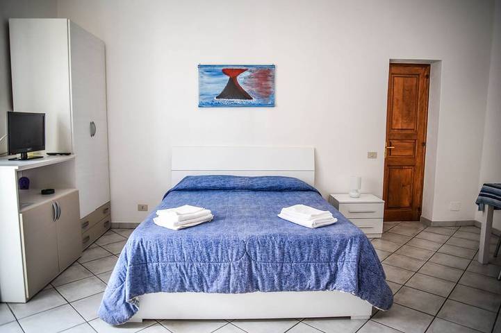 Appartamento intero, Malvasia 70 - Monolocale a Lipari centro in Lipari (città), Lipari