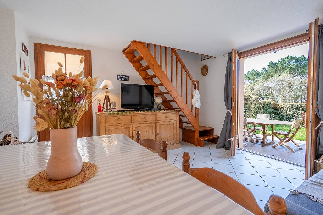 Cocon aux Mégalithes avec jardin et piscine in Guidel, Côte des Mégalithes