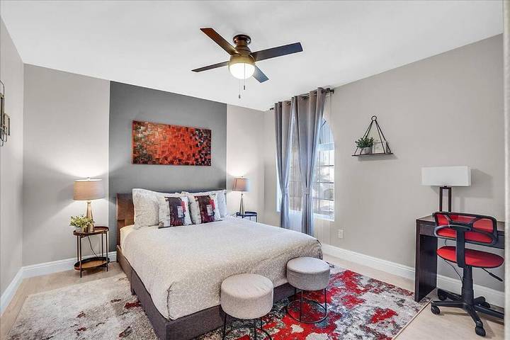 Casa de vacaciones para 12 personas, con terraza y jacuzzi, Se admiten mascotas - 1