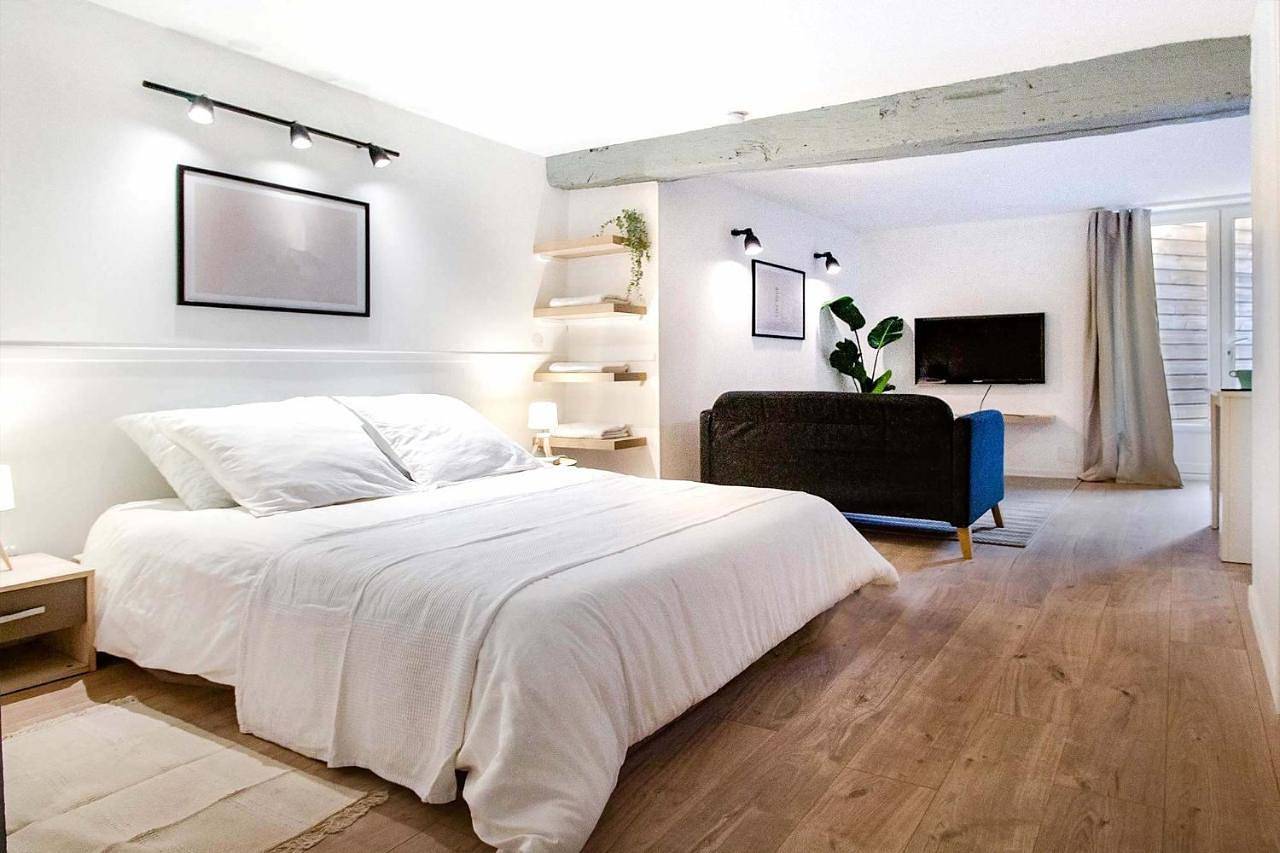 Aparthotel para 2 personas con terraza in Cosne-Cours-sur-Loire, Valle del Loira