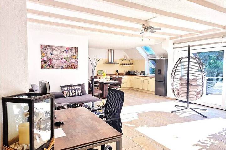 Ferienwohnung für 6 Personen, mit Balkon in Stockstadt am Main