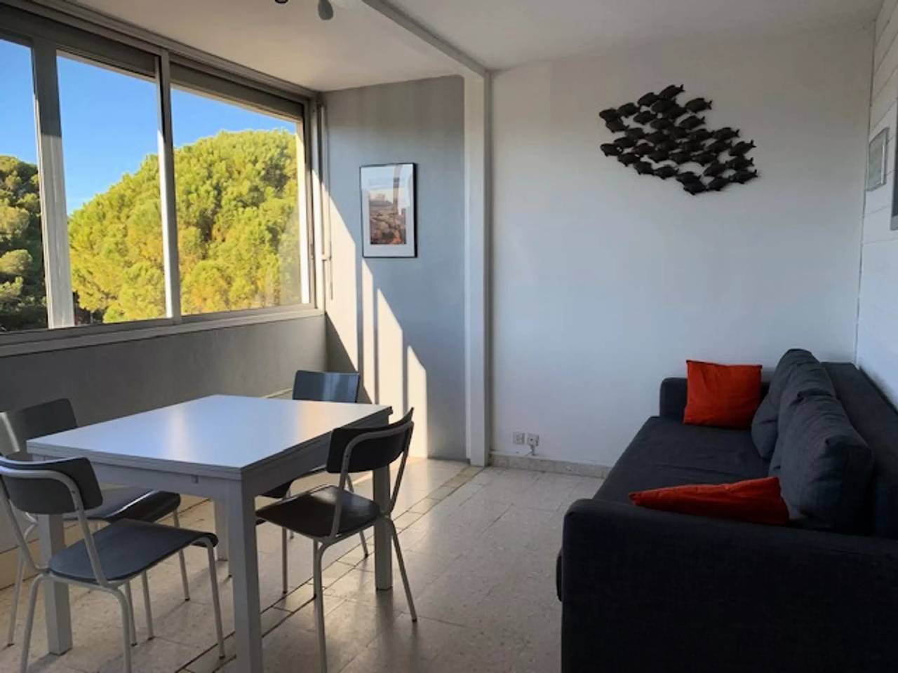 Entire apartment, 1 Exhibit 3 Persons in Balaruc-les-Bains, Côte d'Améthyste