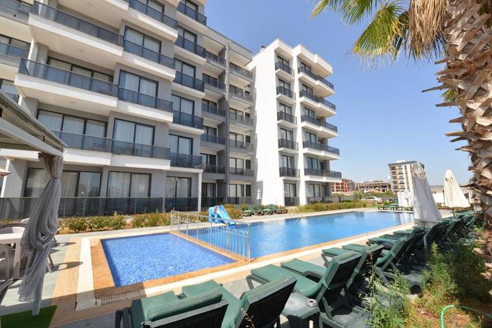 Aparthotel para 4 personas, con jardín además de piscina y vistas - 1