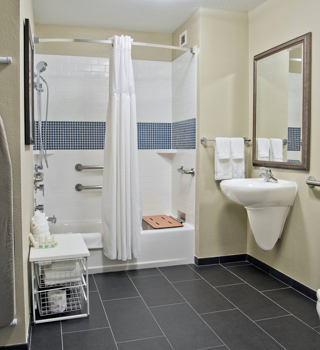 Staybridge Suites Charlotte Ballantyne in Charlotte, Mecklenburg County