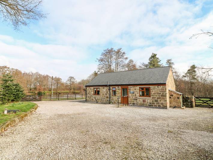Log cabin for 4 people, with garden in Derbyshire
