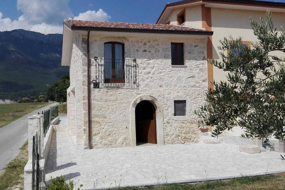 Kleiner Alvitano-Unterstand in Alvito (Latium), Nationalpark Abruzzen