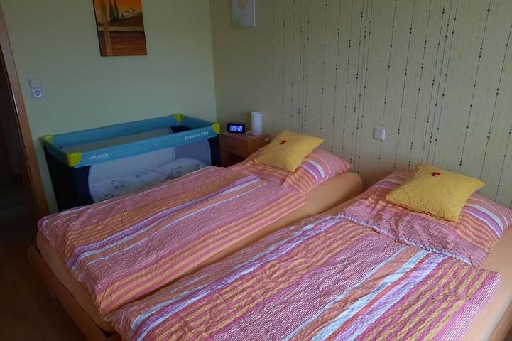 Ganze Wohnung, FeWo mit Wintergarten mitten im Sauerland für Jung und Alt in Kreis Olpe, Sauerland