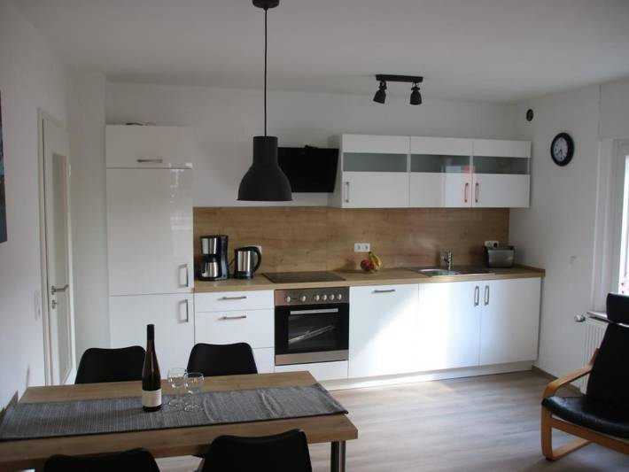 Location de vacances pour 4 personnes, avec Balcon ainsi que Jardin et Vue à Alf