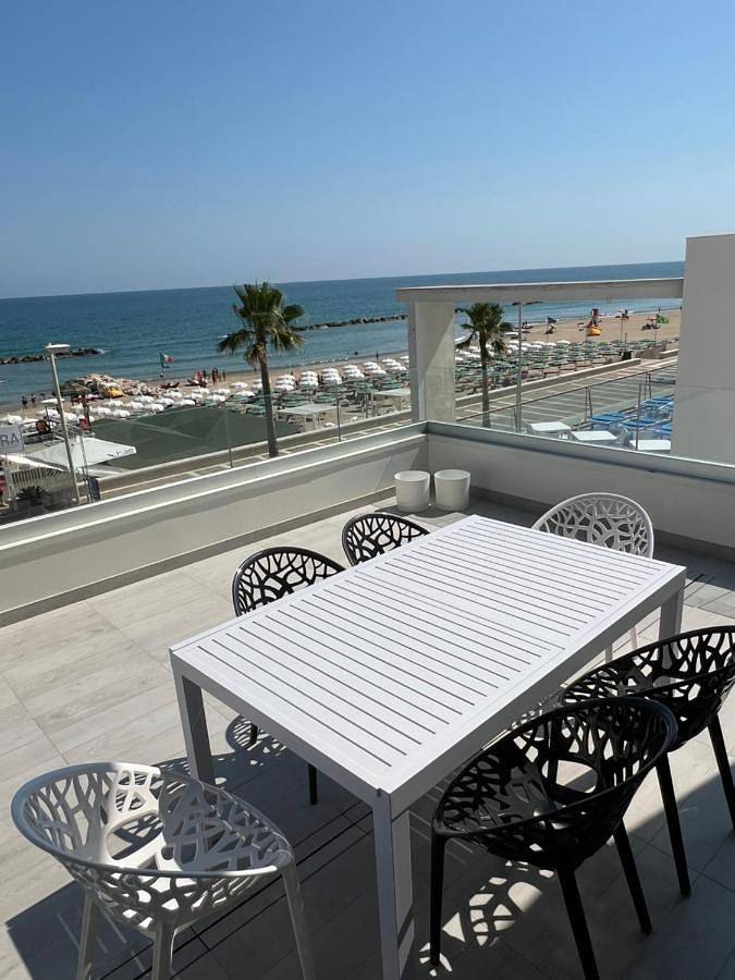 Ferienwohnung für 5 Personen, mit Terrasse und Ausblick in Termoli - 3