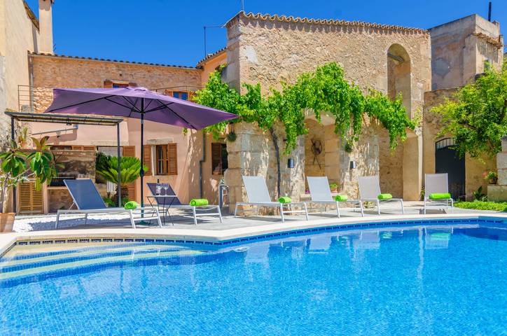 Finca für 6 Personen, mit Garten und Pool sowie Terrasse, kinderfreundlich in Vilafranca de Bonany