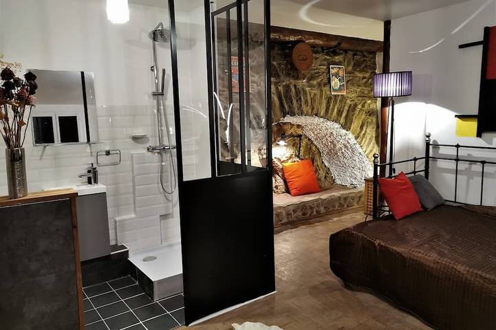 Location de vacances pour 2 personnes, avec jardin à Caluire-et-Cuire - 2